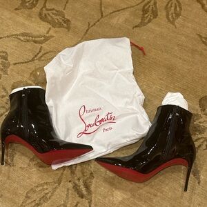 NEVER WORN: Christian Louboutin Black and Red Heeled Boots